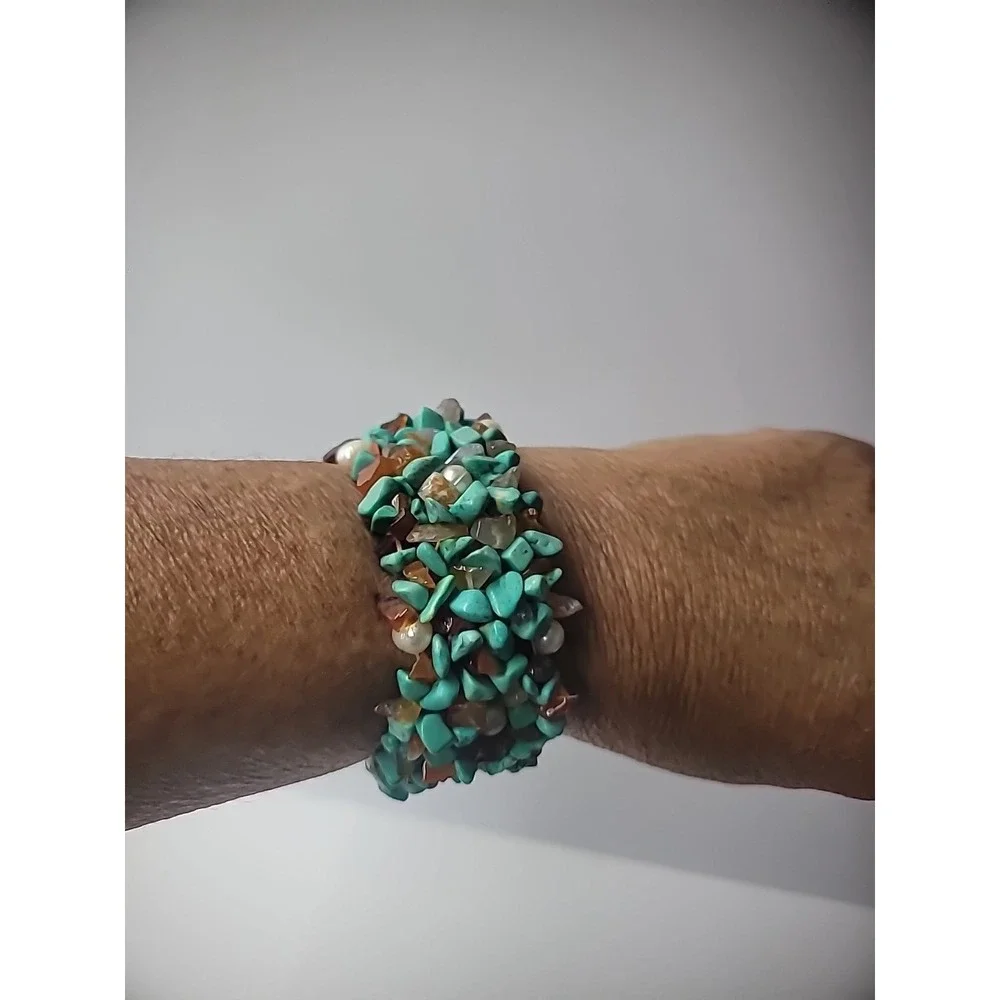 Vintage Bracelet Turquoise Amber Chip Beaded Stretch Jewelry Costume